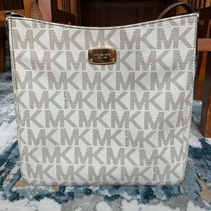 Michael Kors crossbody